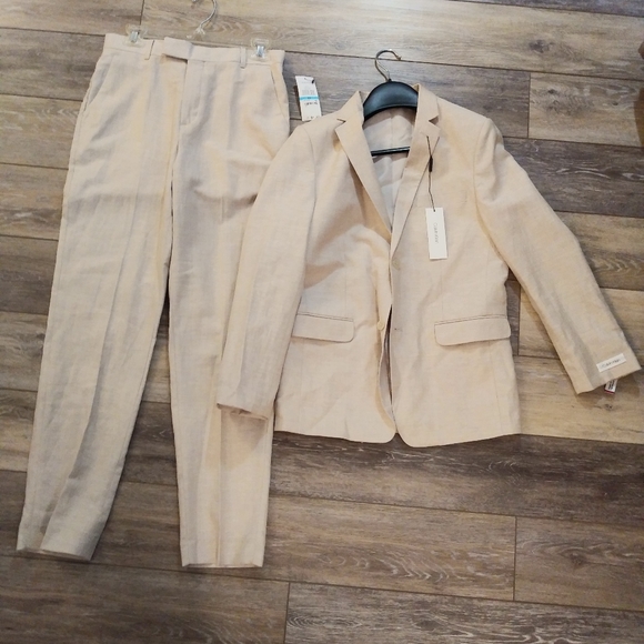 Calvin Klein Other - Calvin Klein cream suit size 16